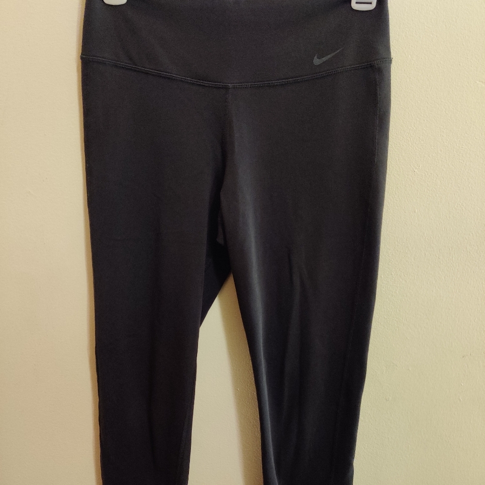 Nike Dri-Fit High Waisted Leggings